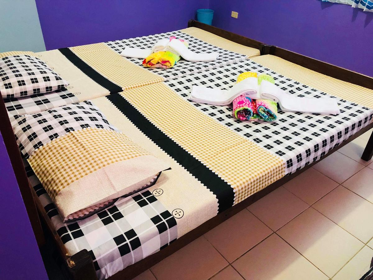 Colors Boutique Hostel Puerto Princesa Ngoại thất bức ảnh